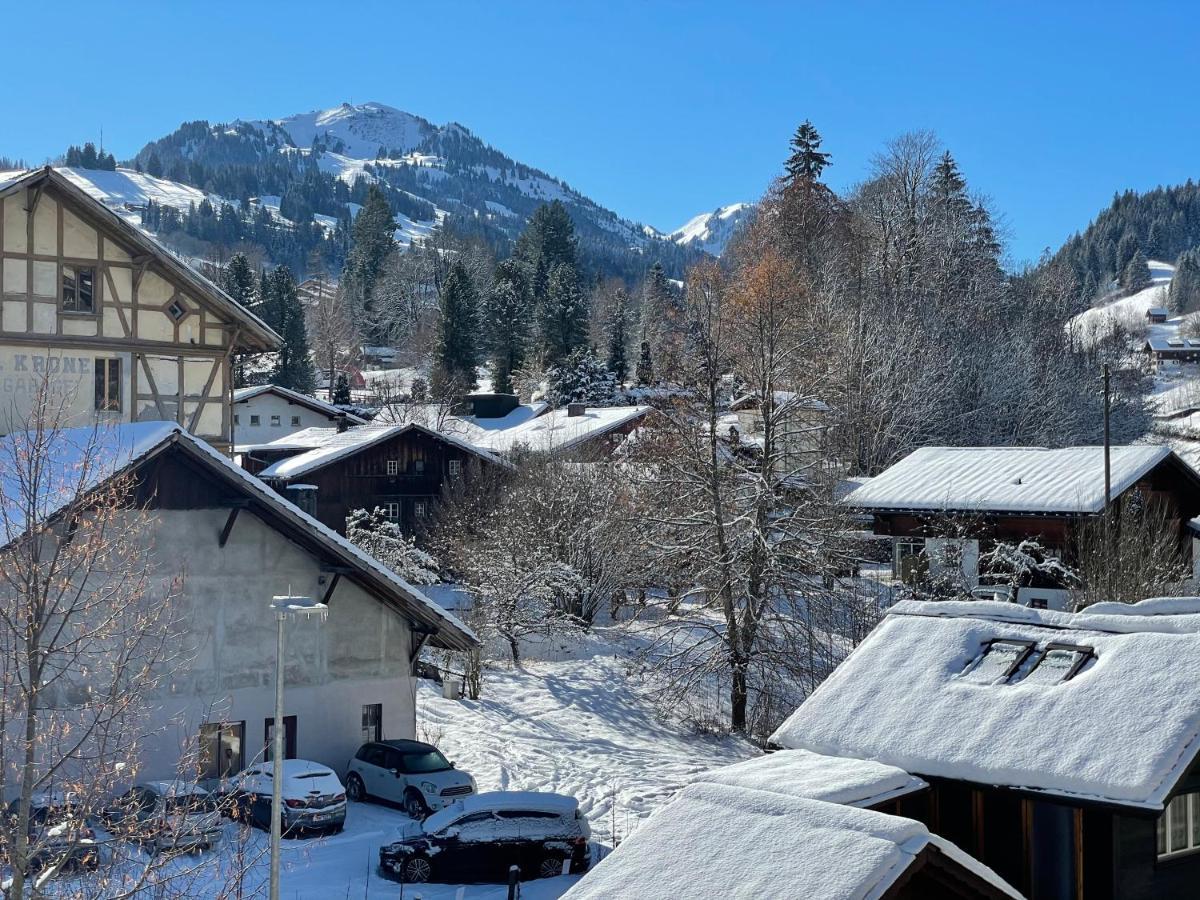 Dinh Residence Zweisimmen Eksteriør billede