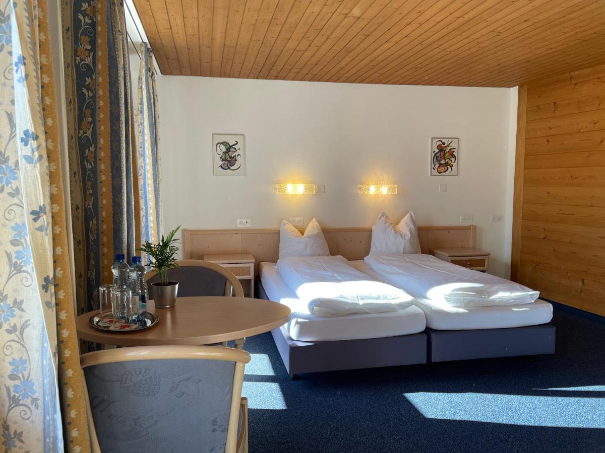 Dinh Residence Zweisimmen Eksteriør billede