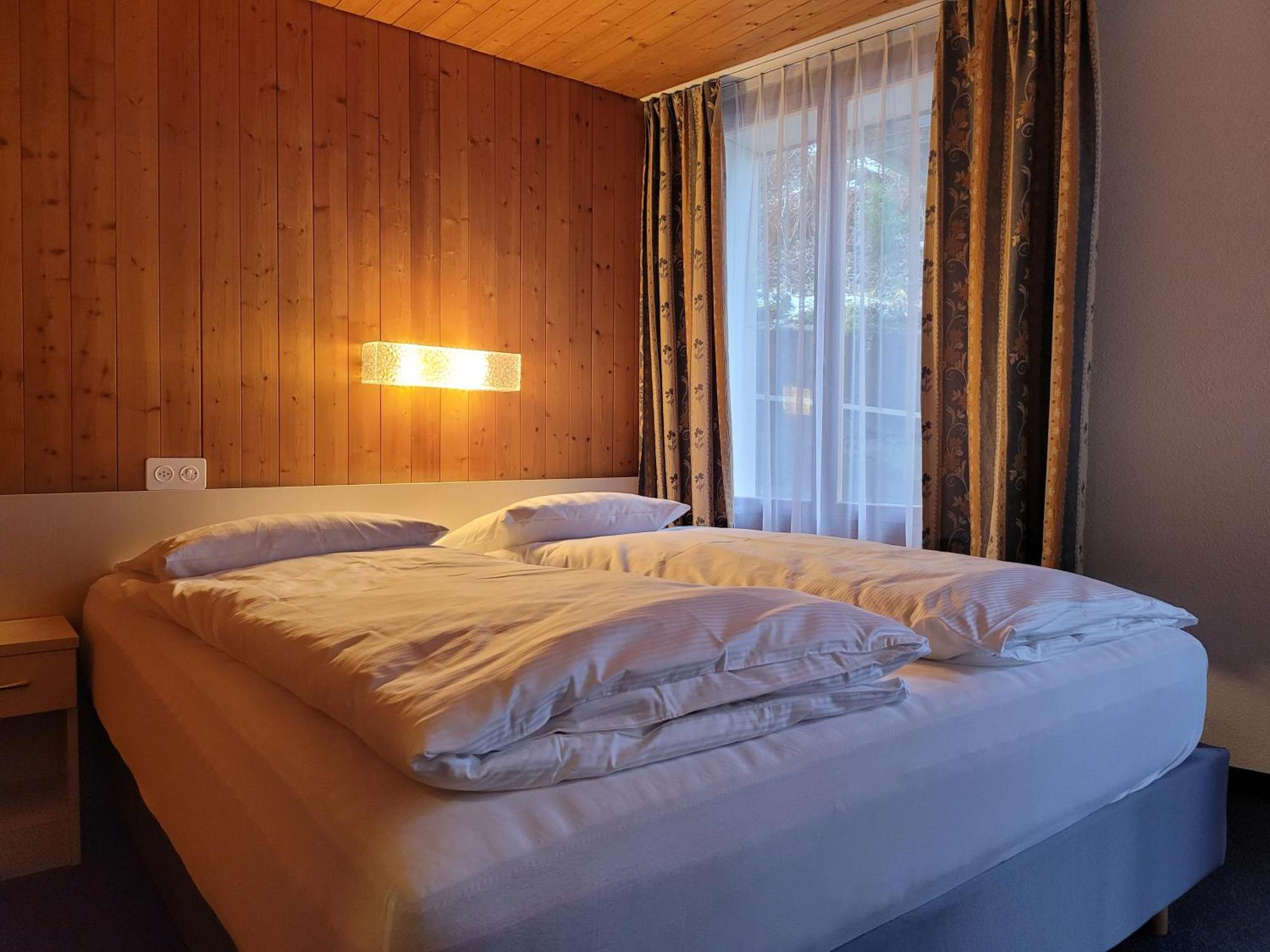 Dinh Residence Zweisimmen Eksteriør billede