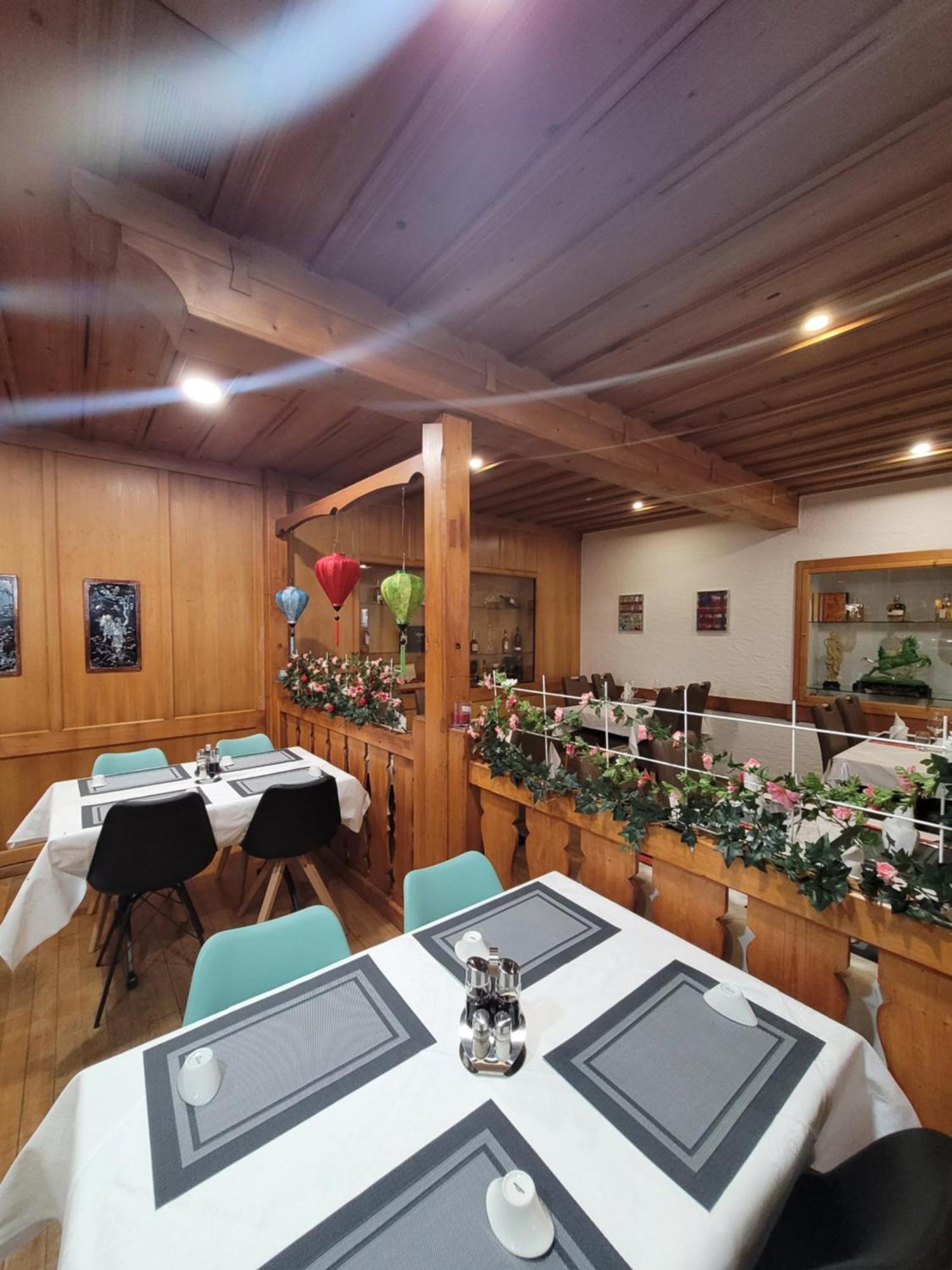 Dinh Residence Zweisimmen Eksteriør billede