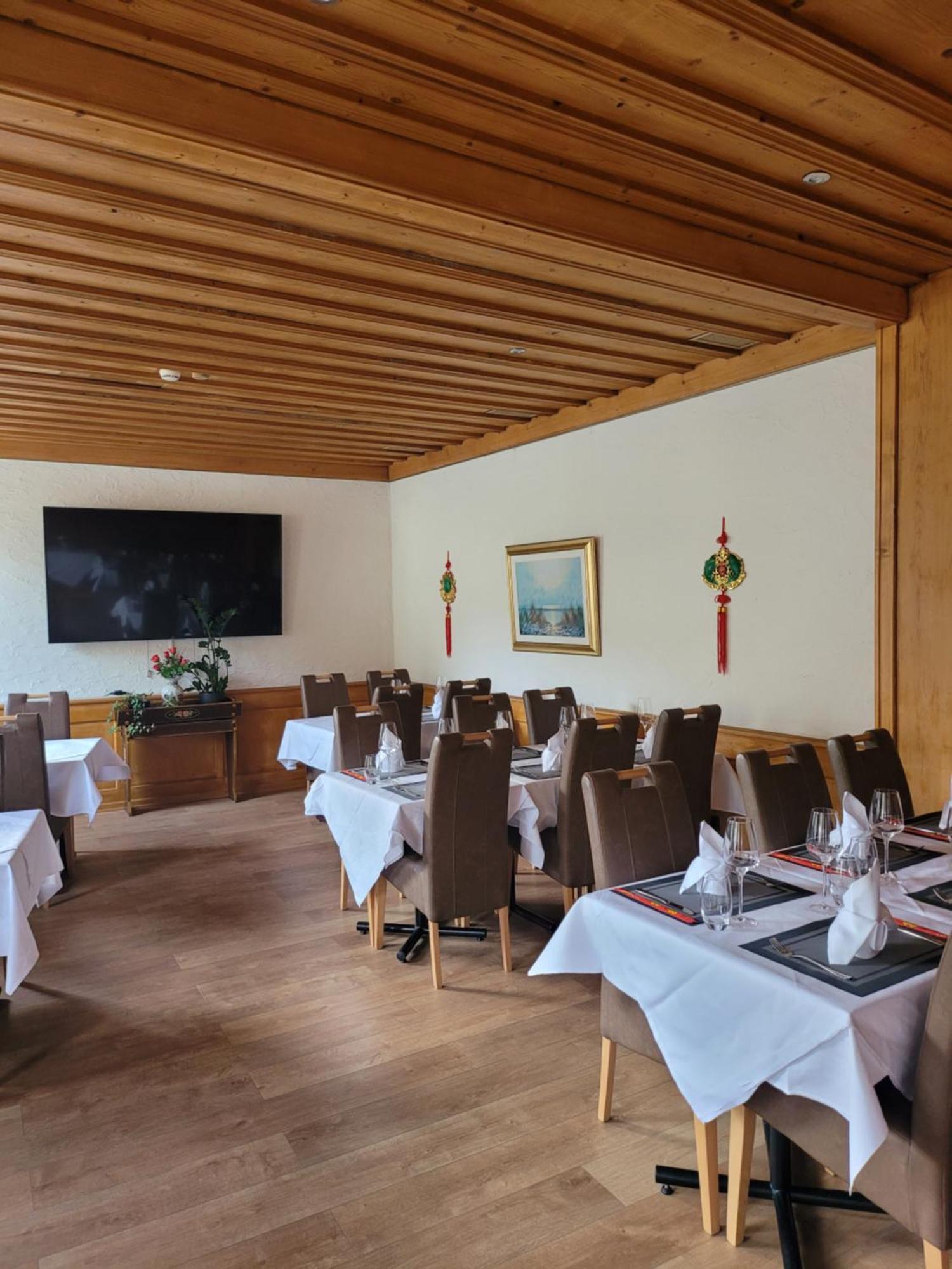 Dinh Residence Zweisimmen Eksteriør billede